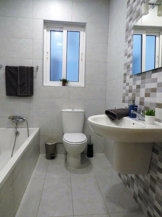 Sealine Apartment เซนต์พอลส์เบย์ ภายนอก รูปภาพ